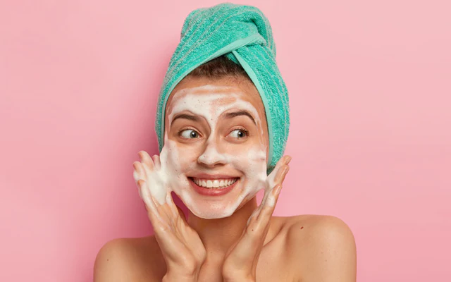 Cách chọn sữa rửa mặt cho da dầu