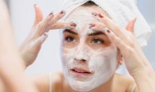 Nên sử dụng sữa rửa mặt bao nhiêu lần một ngày?