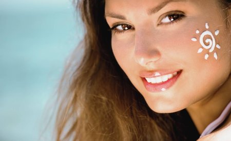 Kem chống nắng có giúp trắng da không? Chuyên gia giải đáp