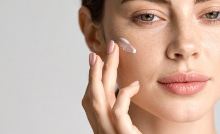 Top kem dưỡng cho da dầu mụn lỗ chân lông to không gây bí da