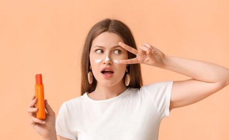 kem chống nắng nâng tone cho da dầu