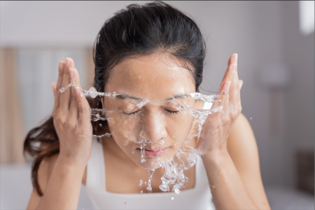 rửa mặt đúng cách