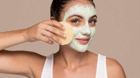 Tẩy tế bào chết da mặt nên được lựa chọn theo loại da, nhu cầu chăm sóc và khả năng dung nạp của từng làn da.